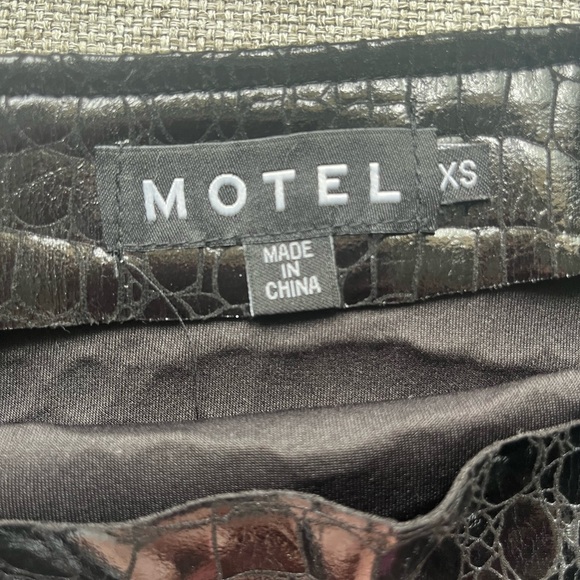 Princess Polly Crocodile Mini Skirt - Picture 4 of 8